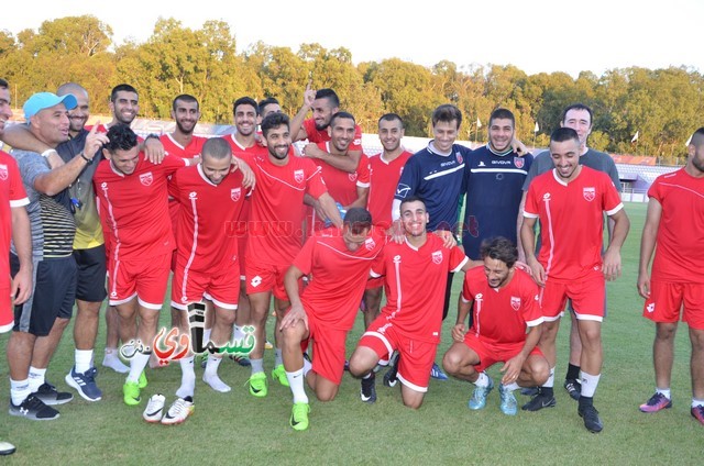  فيديو: إدارة الوحدة تحتفل واللاعبين بعيد الأضحى .. ويؤكدون  الان جاء وقت العمل والعطاء على ارض المسطح الأخضر 